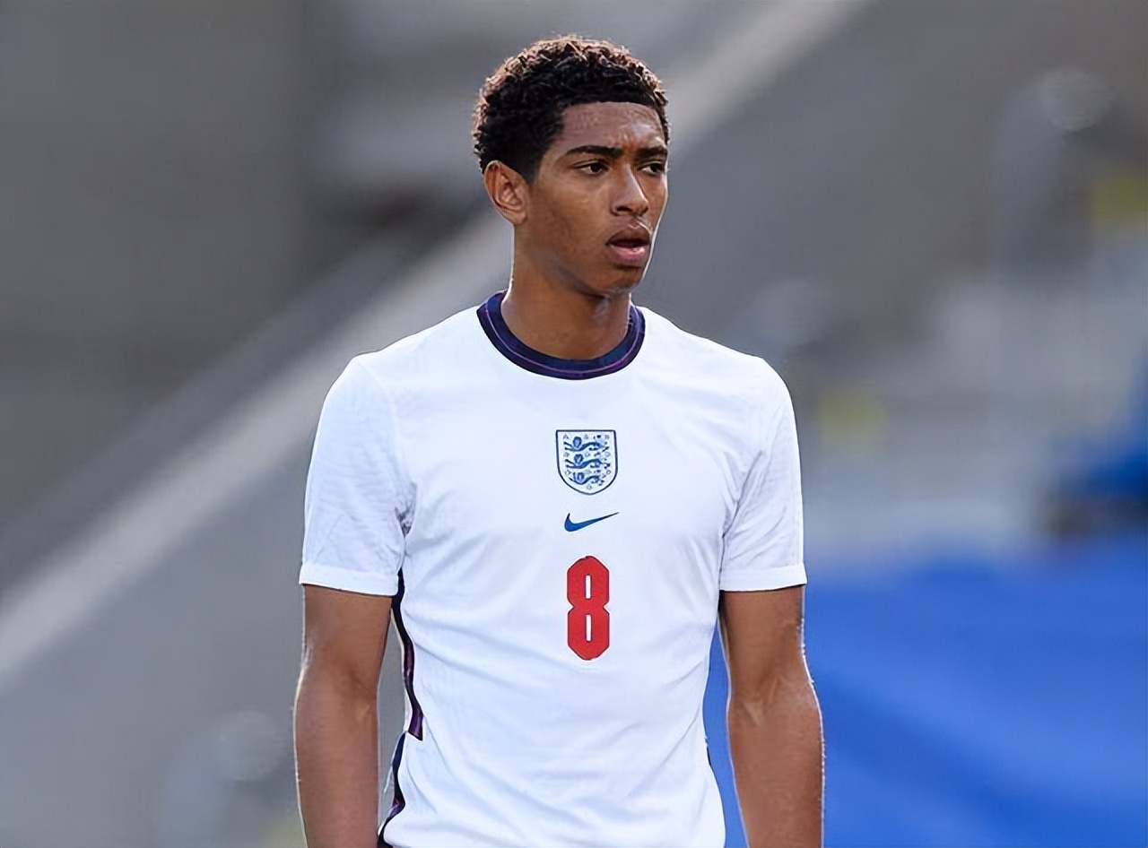 顶薪梦碎！3年12亿的合同，特雷杨该果断签下！