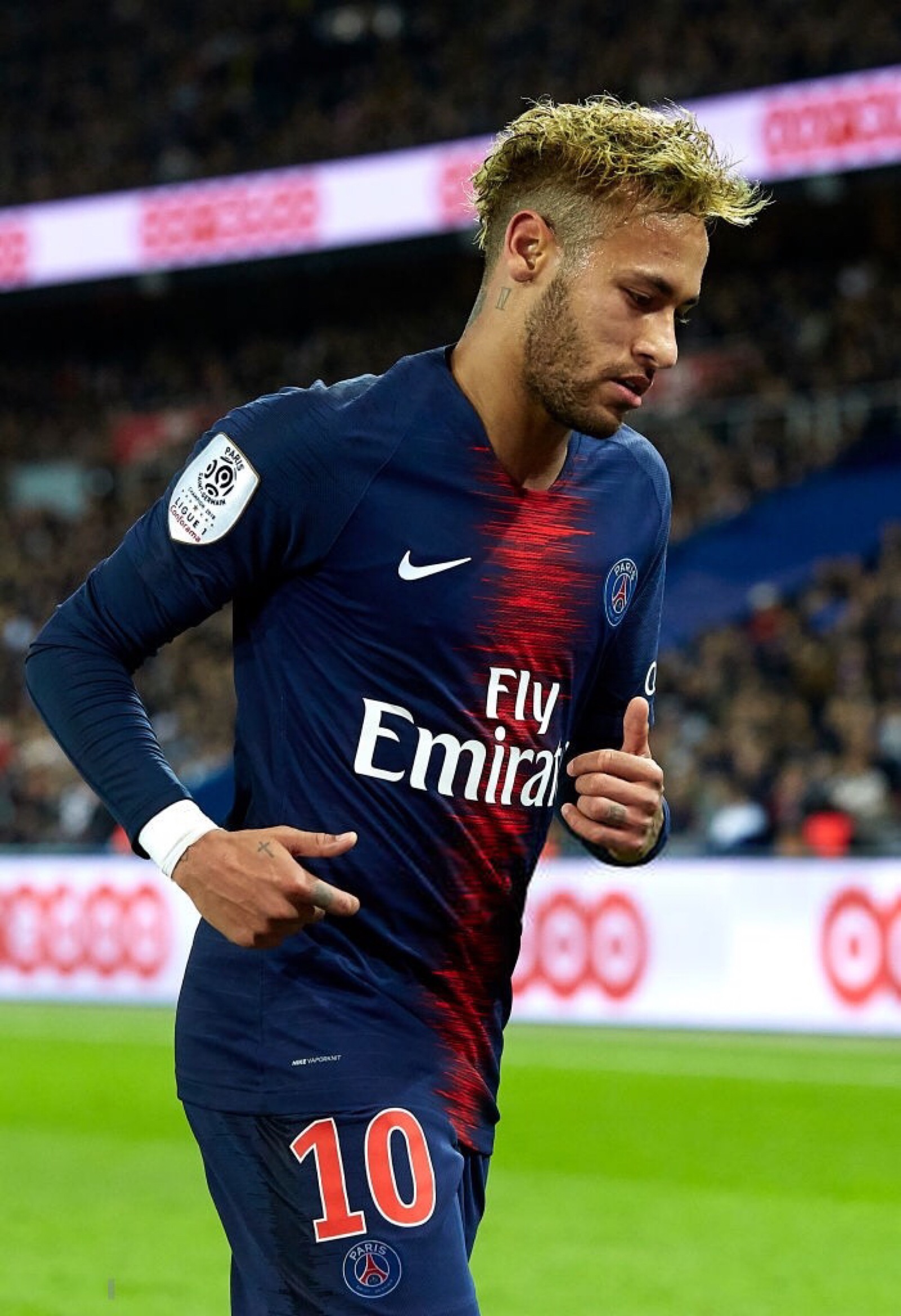 多地通报业余联赛违规违纪行为处罚决定，两名球员被禁赛5年